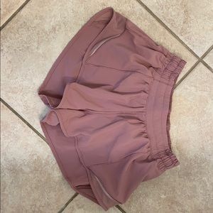 Lululemon hotty hot shorts!!🤩